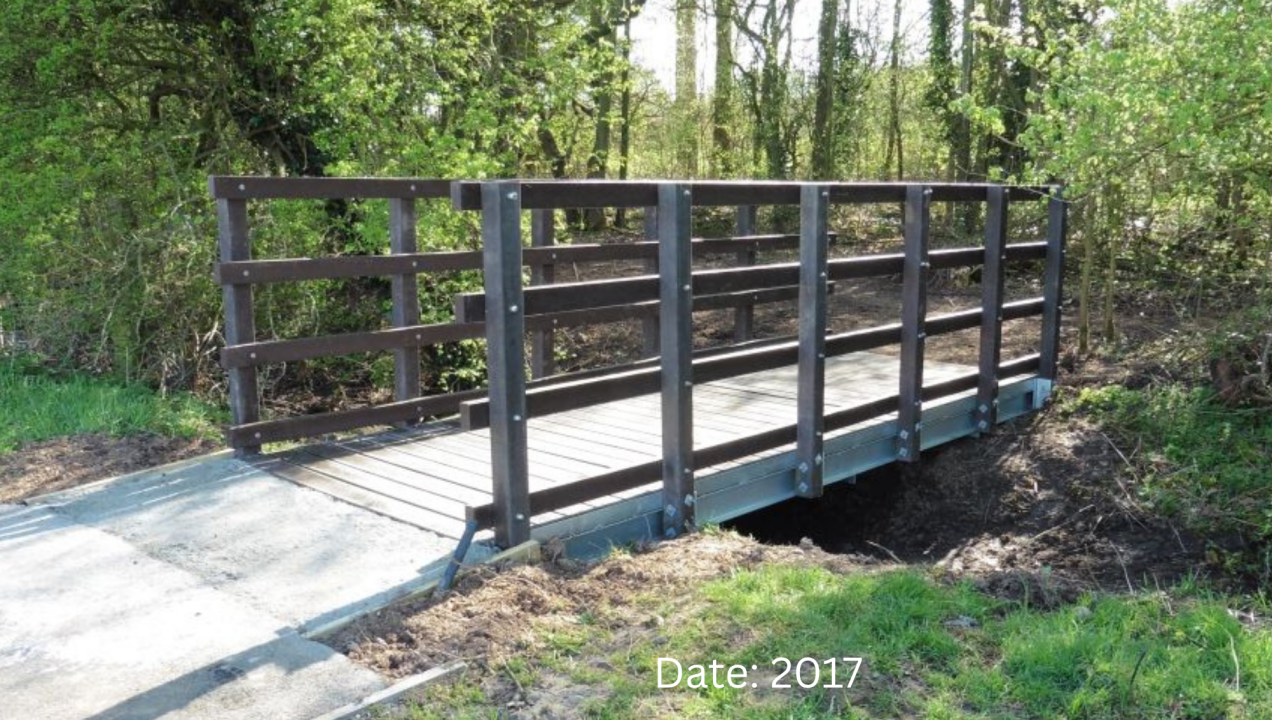 Pedestrian bridge in Glenfield, Leicestershire